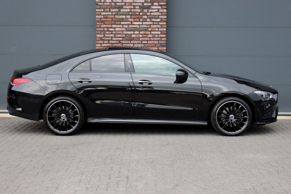 Mercedes-Benz CLA-Klasse 250 e AMG Line Premium+ | Panoramadak | Distronic+ | Memory | HUD | Trekhaak | Keyless Go | Surround Camera | Sfeerverlichting | Multibeam LED |