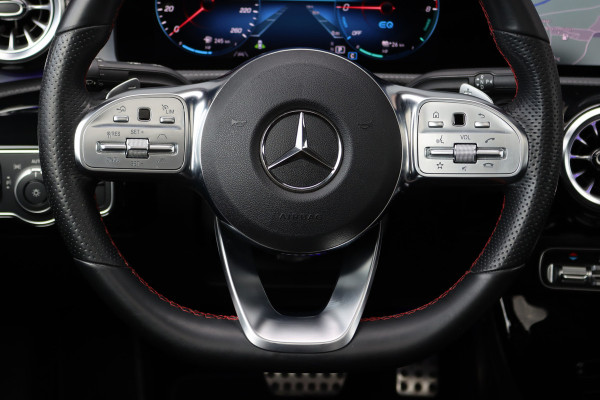 Mercedes-Benz CLA-Klasse 250 e AMG Line Premium+ | Panoramadak | Distronic+ | Memory | HUD | Trekhaak | Keyless Go | Surround Camera | Sfeerverlichting | Multibeam LED |
