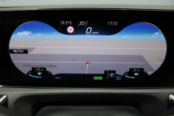 Mercedes-Benz CLA-Klasse 250 e AMG Line Premium+ | Panoramadak | Distronic+ | Memory | HUD | Trekhaak | Keyless Go | Surround Camera | Sfeerverlichting | Multibeam LED |