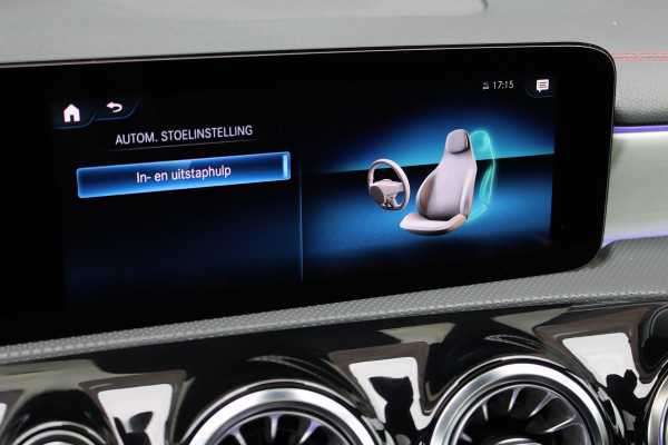 Mercedes-Benz CLA-Klasse 250 e AMG Line Premium+ | Panoramadak | Distronic+ | Memory | HUD | Trekhaak | Keyless Go | Surround Camera | Sfeerverlichting | Multibeam LED |