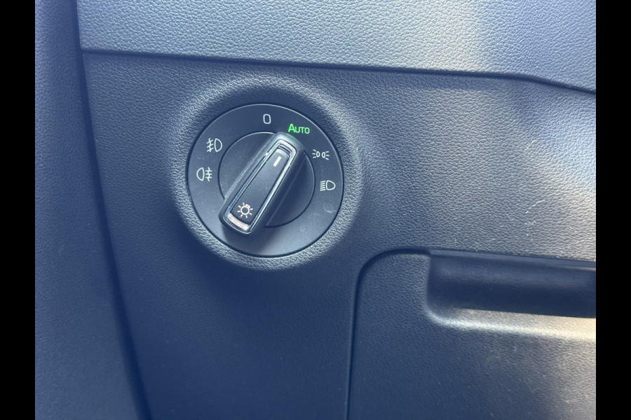 Škoda Karoq 1.5 TSI ACT Business Edition Plus | Navi, Camera, El. Trekhaak, Stoel+Stuurverw., El. A.klep, Carplay/Android, ACC |
