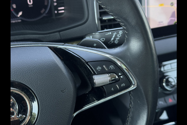 Škoda Karoq 1.5 TSI ACT Business Edition Plus | Navi, Camera, El. Trekhaak, Stoel+Stuurverw., El. A.klep, Carplay/Android, ACC |