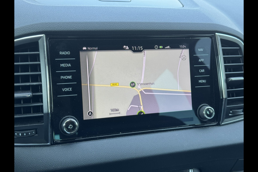 Škoda Karoq 1.5 TSI ACT Business Edition Plus | Navi, Camera, El. Trekhaak, Stoel+Stuurverw., El. A.klep, Carplay/Android, ACC |