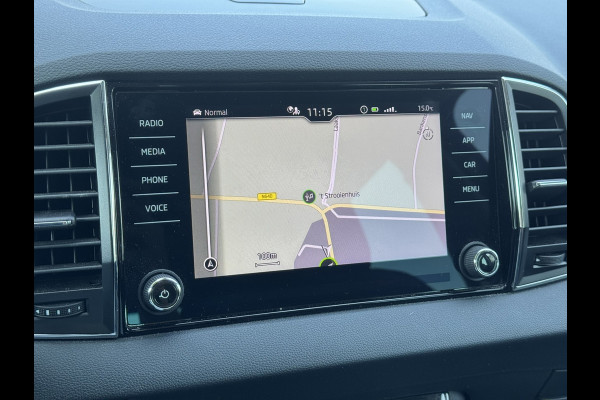 Škoda Karoq 1.5 TSI ACT Business Edition Plus | Navi, Camera, El. Trekhaak, Stoel+Stuurverw., El. A.klep, Carplay/Android, ACC |