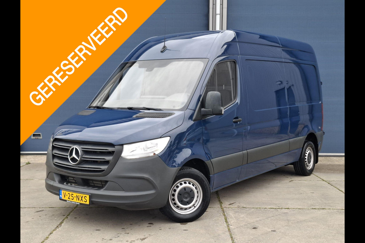 Mercedes-Benz Sprinter 311 2.2 CDI L2H2 AIRCO / CAMERA / 3 ZITS / DEALER ONDERHOUDEN / NAVI