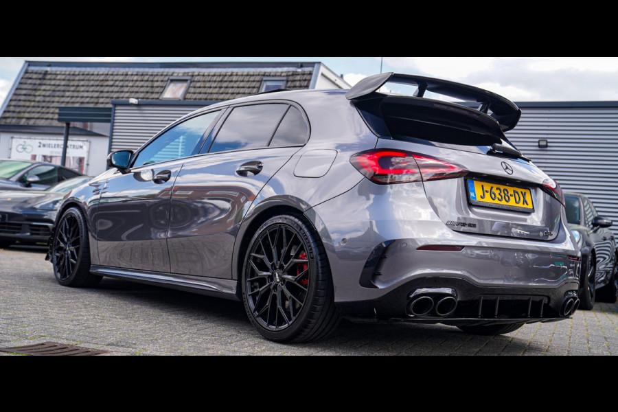 Mercedes-Benz A-Klasse AMG 35 4MATIC Edition 1 | Head Up Display | Burmester | Sterrenhemel | Memory | 360 Camera | Massage