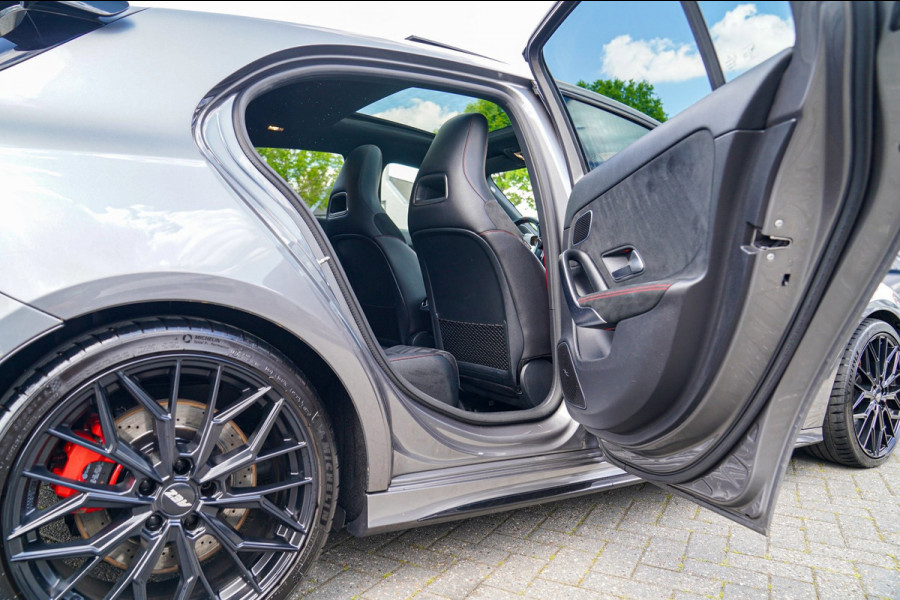 Mercedes-Benz A-Klasse AMG 35 4MATIC Edition 1 | Head Up Display | Burmester | Sterrenhemel | Memory | 360 Camera | Massage