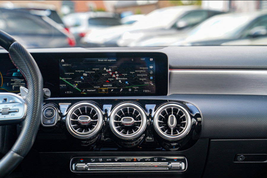 Mercedes-Benz A-Klasse AMG 35 4MATIC Edition 1 | Head Up Display | Burmester | Sterrenhemel | Memory | 360 Camera | Massage