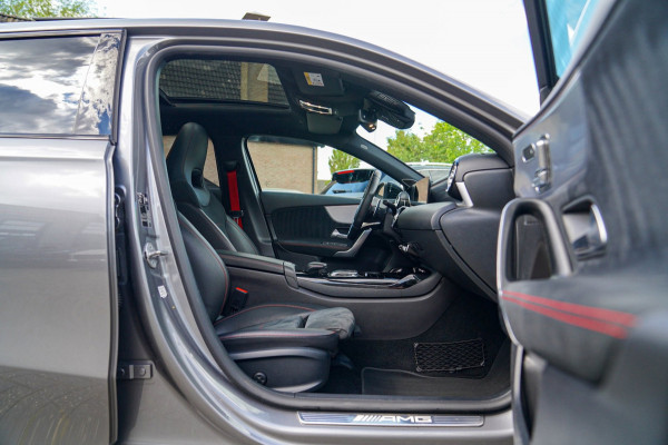 Mercedes-Benz A-Klasse AMG 35 4MATIC Edition 1 | Head Up Display | Burmester | Sterrenhemel | Memory | 360 Camera | Massage