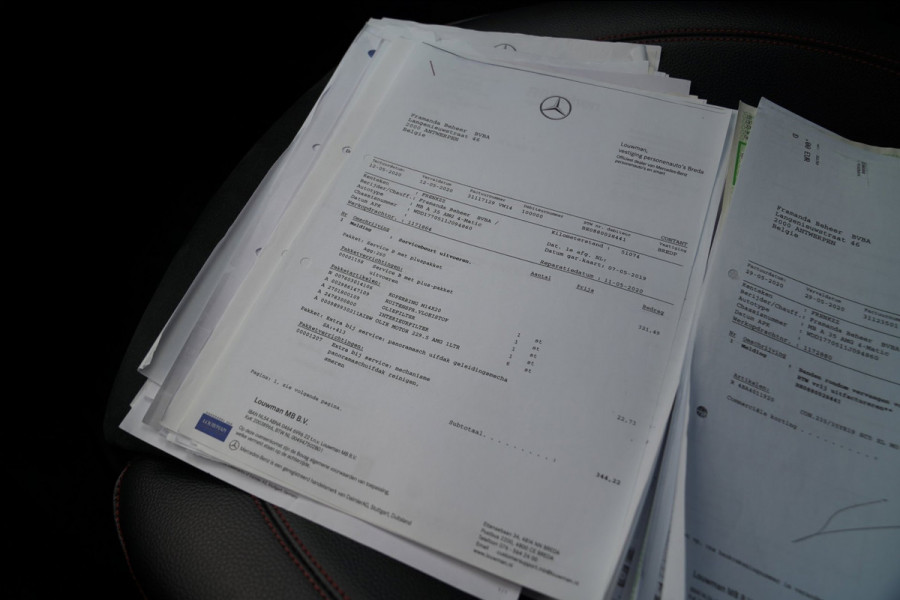 Mercedes-Benz A-Klasse AMG 35 4MATIC Edition 1 | Head Up Display | Burmester | Sterrenhemel | Memory | 360 Camera | Massage