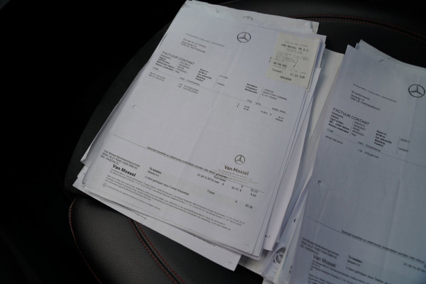Mercedes-Benz A-Klasse AMG 35 4MATIC Edition 1 | Head Up Display | Burmester | Sterrenhemel | Memory | 360 Camera | Massage
