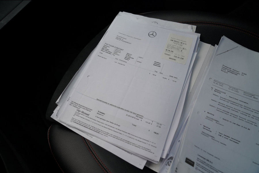 Mercedes-Benz A-Klasse AMG 35 4MATIC Edition 1 | Head Up Display | Burmester | Sterrenhemel | Memory | 360 Camera | Massage