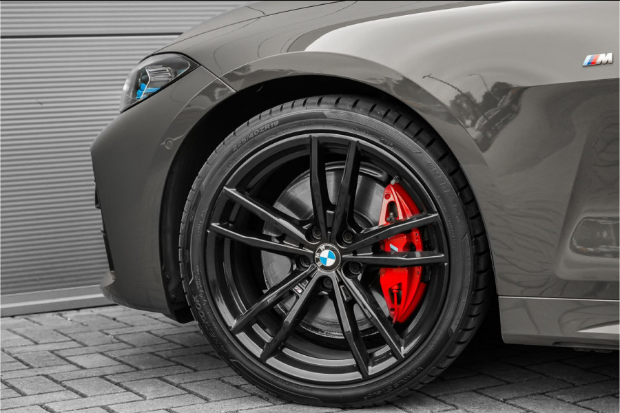 BMW 4 Serie Coupé M440i xDrive High Executive Schuifdak M-Stoel Laser ACC H/K