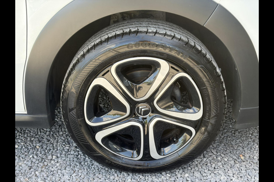 Citroën C3 1.2 PureTech Feel Edition 2e Eigenaar,Dealer Onderhgouden,D-riem vv in 2024,Navi,Stoelverwarming,Apple Carplay/Android,Recent beurt gehad,Pdc,Clima,Cruise,Rijstrooksensor,Apk tot 10-2027