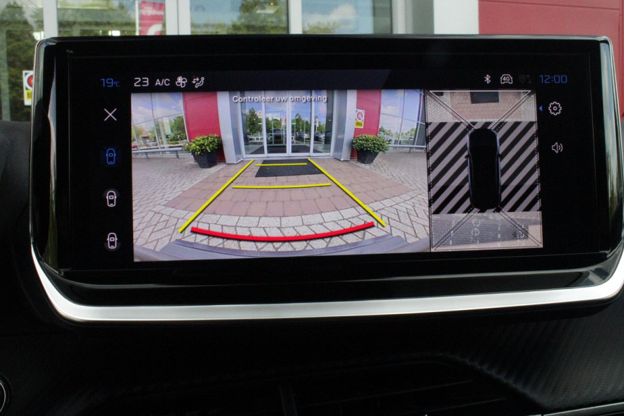 Peugeot 2008 1.2 Hybrid 145PK AUTOMAAT GT | ELEKTRISCH BEDIENBARE BESTUURDERSSTOEL | NAVIGATIE | FULL LED KOPLAMPEN | DRAADLOZE APPLE CARPLAY/ANDROID AUTO | ADAPTIVE CRUISE CONTROL | CAMERA VOOR + ACHTER | CLIMATE CONTROL | LICHTMETALEN VELGEN 17" | KEYLESS ENTRY/START | DAB+ RADIO | ALCANTARA/LEDEREN BEKLEDING  | DODEHOEK DETECTIE | PARKEERSENSOREN VOOR + ACHTER | STOEL VERWARMING | DRAADLOZE TELEFOONLADER |