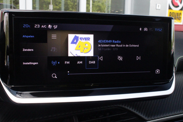 Peugeot 2008 1.2 Hybrid 145PK AUTOMAAT GT | ELEKTRISCH BEDIENBARE BESTUURDERSSTOEL | NAVIGATIE | FULL LED KOPLAMPEN | DRAADLOZE APPLE CARPLAY/ANDROID AUTO | ADAPTIVE CRUISE CONTROL | CAMERA VOOR + ACHTER | CLIMATE CONTROL | LICHTMETALEN VELGEN 17" | KEYLESS ENTRY/START | DAB+ RADIO | ALCANTARA/LEDEREN BEKLEDING  | DODEHOEK DETECTIE | PARKEERSENSOREN VOOR + ACHTER | STOEL VERWARMING | DRAADLOZE TELEFOONLADER |