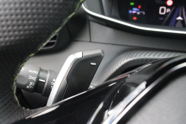 Peugeot 2008 1.2 Hybrid 145PK AUTOMAAT GT | ELEKTRISCH BEDIENBARE BESTUURDERSSTOEL | NAVIGATIE | FULL LED KOPLAMPEN | DRAADLOZE APPLE CARPLAY/ANDROID AUTO | ADAPTIVE CRUISE CONTROL | CAMERA VOOR + ACHTER | CLIMATE CONTROL | LICHTMETALEN VELGEN 17" | KEYLESS ENTRY/START | DAB+ RADIO | ALCANTARA/LEDEREN BEKLEDING  | DODEHOEK DETECTIE | PARKEERSENSOREN VOOR + ACHTER | STOEL VERWARMING | DRAADLOZE TELEFOONLADER |