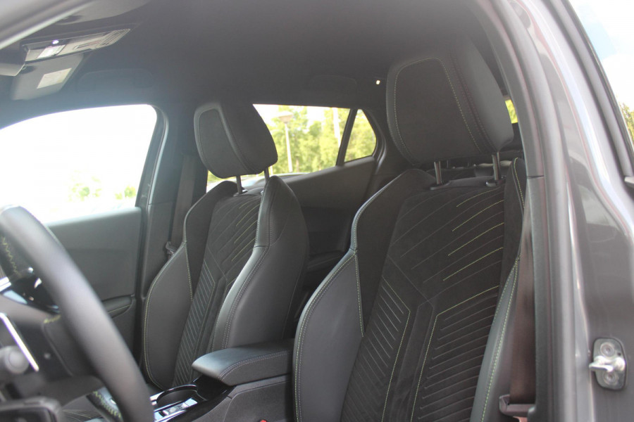 Peugeot 2008 1.2 Hybrid 145PK AUTOMAAT GT | ELEKTRISCH BEDIENBARE BESTUURDERSSTOEL | NAVIGATIE | FULL LED KOPLAMPEN | DRAADLOZE APPLE CARPLAY/ANDROID AUTO | ADAPTIVE CRUISE CONTROL | CAMERA VOOR + ACHTER | CLIMATE CONTROL | LICHTMETALEN VELGEN 17" | KEYLESS ENTRY/START | DAB+ RADIO | ALCANTARA/LEDEREN BEKLEDING  | DODEHOEK DETECTIE | PARKEERSENSOREN VOOR + ACHTER | STOEL VERWARMING | DRAADLOZE TELEFOONLADER |