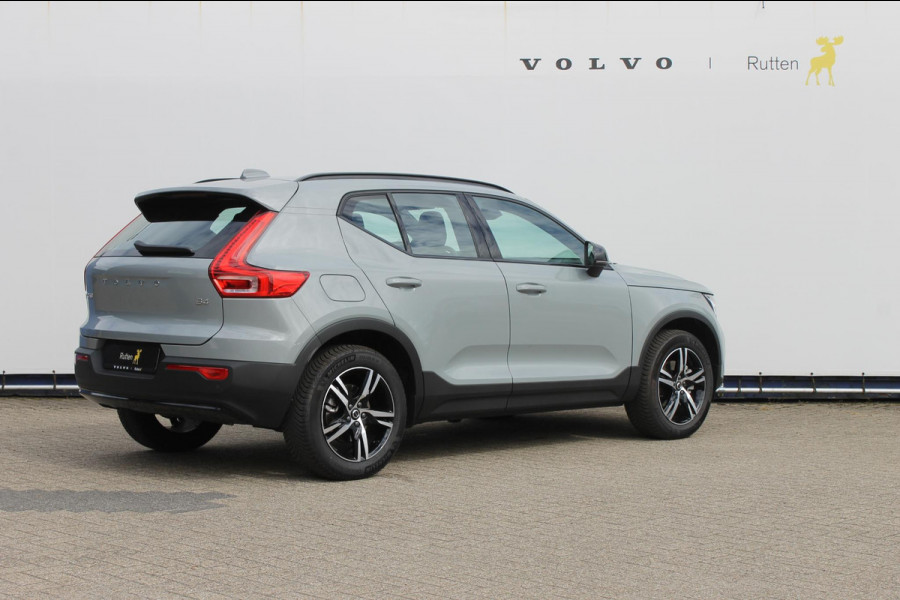 Volvo XC40 B4 211PK Automaat Plus Dark Google Infotainment / Trekhaak / Adaptieve Cruise Control / Blis / Harman Kardon Audio