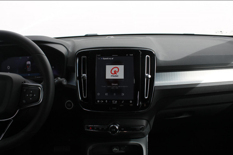 Volvo XC40 B4 211PK Automaat Plus Dark Google Infotainment / Trekhaak / Adaptieve Cruise Control / Blis / Harman Kardon Audio