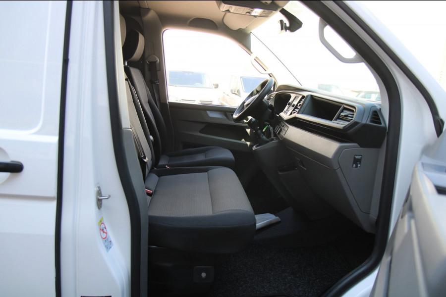 Volkswagen Transporter 2.0 TDI L2H1 Trendline / App connect / Cruise / Verwarmde voorruit