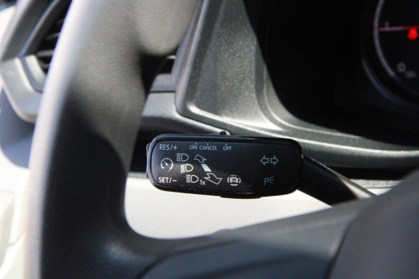 Volkswagen Transporter 2.0 TDI L2H1 Trendline / App connect / Cruise / Verwarmde voorruit