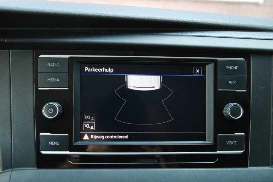 Volkswagen Transporter 2.0 TDI L2H1 Trendline / App connect / Cruise / Verwarmde voorruit