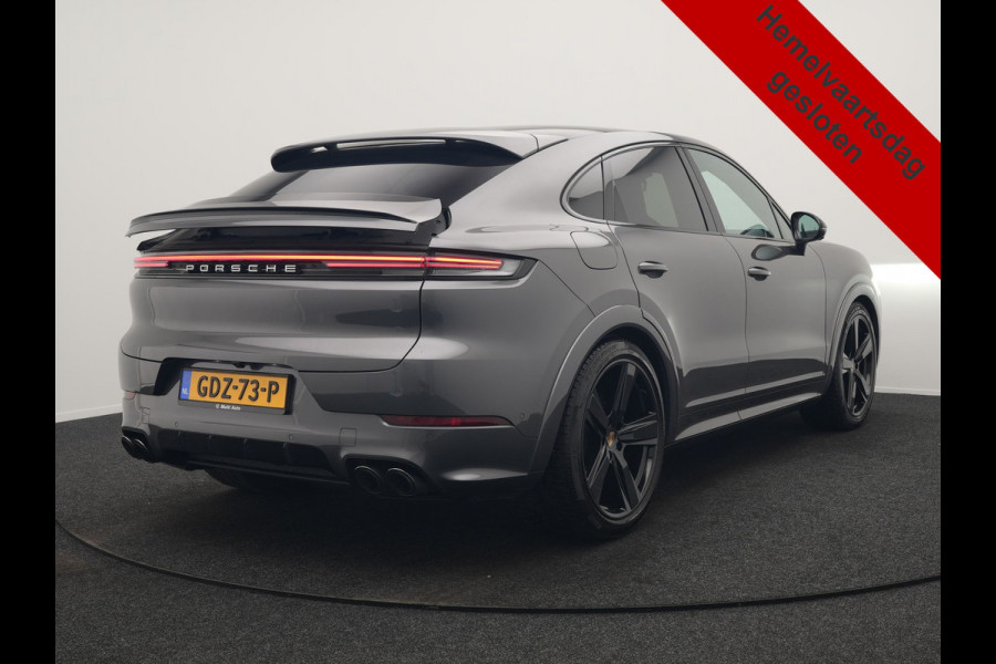 Porsche Cayenne Coupé 3.0 E-Hybrid PHEV | MY 2024 Facelift | | Trekhaak Af Fabriek | Panodak | Luchtvering | Sportuitlaat | PDLS+ | Sport Chrono | InnoDrive Adaptive Cruise | SportDesign | Head up | Soft Close | 22"L.M | 360 Camera | Plug In Hybrid