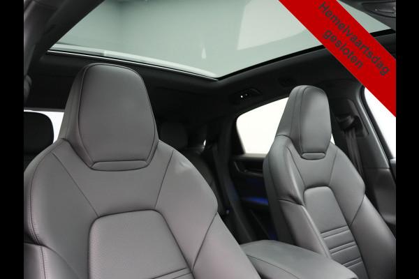 Porsche Cayenne Coupé 3.0 E-Hybrid PHEV | MY 2024 Facelift | | Trekhaak Af Fabriek | Panodak | Luchtvering | Sportuitlaat | PDLS+ | Sport Chrono | InnoDrive Adaptive Cruise | SportDesign | Head up | Soft Close | 22"L.M | 360 Camera | Plug In Hybrid