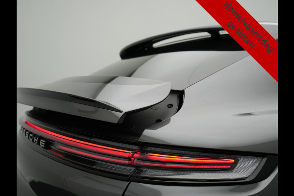 Porsche Cayenne Coupé 3.0 E-Hybrid PHEV | MY 2024 Facelift | | Trekhaak Af Fabriek | Panodak | Luchtvering | Sportuitlaat | PDLS+ | Sport Chrono | InnoDrive Adaptive Cruise | SportDesign | Head up | Soft Close | 22"L.M | 360 Camera | Plug In Hybrid