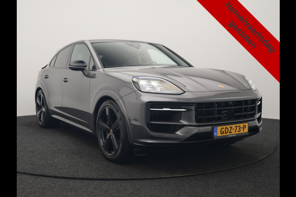 Porsche Cayenne Coupé 3.0 E-Hybrid PHEV | MY 2024 Facelift | | Trekhaak Af Fabriek | Panodak | Luchtvering | Sportuitlaat | PDLS+ | Sport Chrono | InnoDrive Adaptive Cruise | SportDesign | Head up | Soft Close | 22"L.M | 360 Camera | Plug In Hybrid