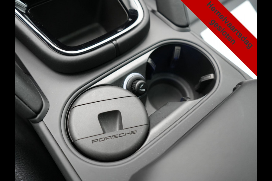 Porsche Cayenne Coupé 3.0 E-Hybrid PHEV | MY 2024 Facelift | | Trekhaak Af Fabriek | Panodak | Luchtvering | Sportuitlaat | PDLS+ | Sport Chrono | InnoDrive Adaptive Cruise | SportDesign | Head up | Soft Close | 22"L.M | 360 Camera | Plug In Hybrid