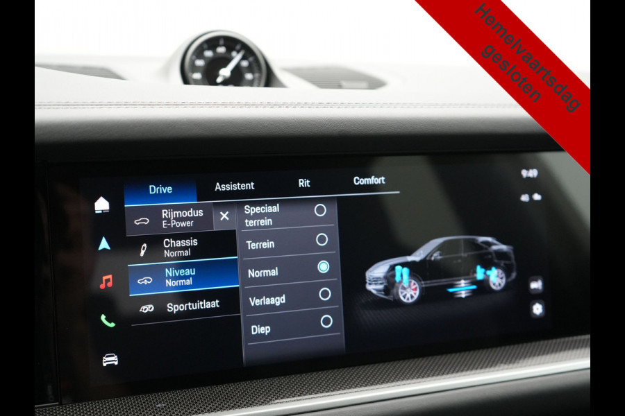 Porsche Cayenne Coupé 3.0 E-Hybrid PHEV | MY 2024 Facelift | | Trekhaak Af Fabriek | Panodak | Luchtvering | Sportuitlaat | PDLS+ | Sport Chrono | InnoDrive Adaptive Cruise | SportDesign | Head up | Soft Close | 22"L.M | 360 Camera | Plug In Hybrid