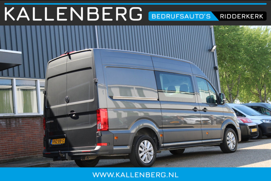Volkswagen Crafter 35 2.0 TDI L3H3 DC / 6 pers / AUTOMAAT / Trekhaak / Camera