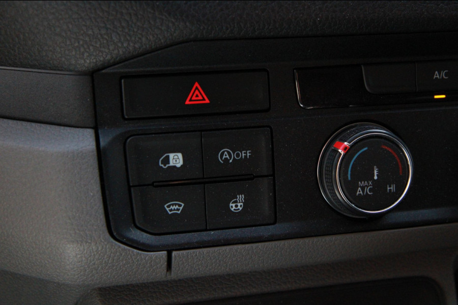 Volkswagen Crafter 35 2.0 TDI L3H3 DC / 6 pers / AUTOMAAT / Trekhaak / Camera