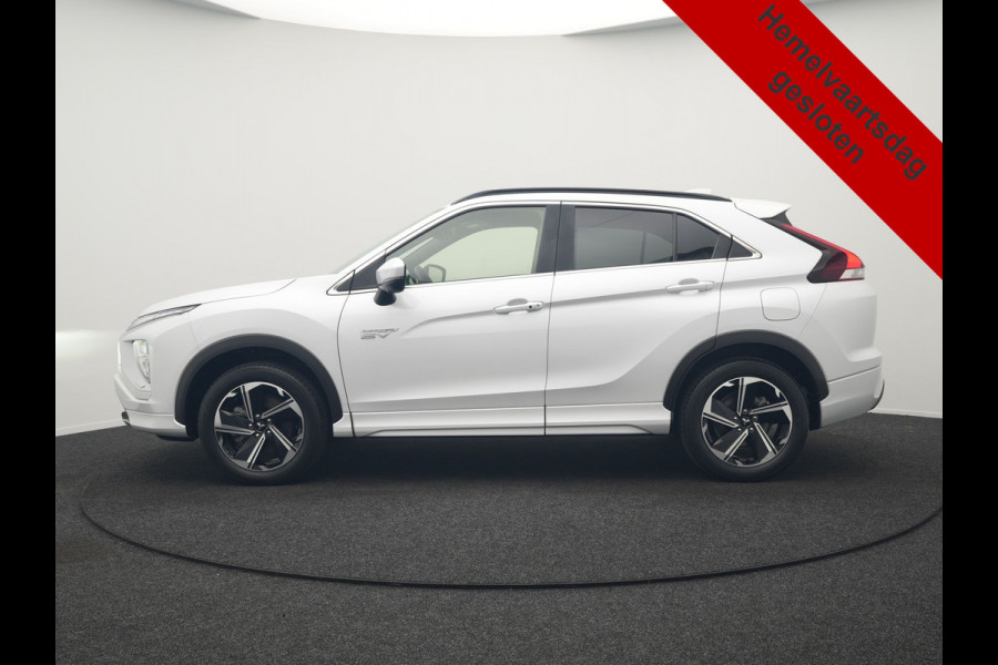 Mitsubishi Eclipse Cross 2.4 Intense+ PHEV 188pk Dealer O.H. | Trekhaak Afn. | Adaptive Cruise | 360 Camera | Alcantara Sportstoelen & Stuur Verwarmd | Navigatie Via TomTom | Keyless | Blis | Apple Carplay | DAB | Plug In Hybr