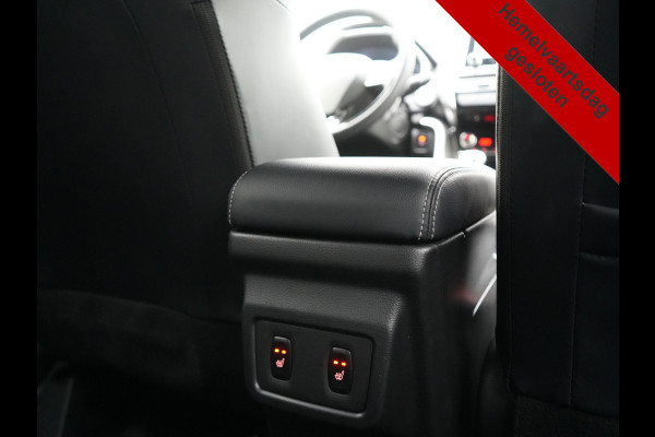 Mitsubishi Eclipse Cross 2.4 Intense+ PHEV 188pk Dealer O.H. | Trekhaak Afn. | Adaptive Cruise | 360 Camera | Alcantara Sportstoelen & Stuur Verwarmd | Navigatie Via TomTom | Keyless | Blis | Apple Carplay | DAB | Plug In Hybr