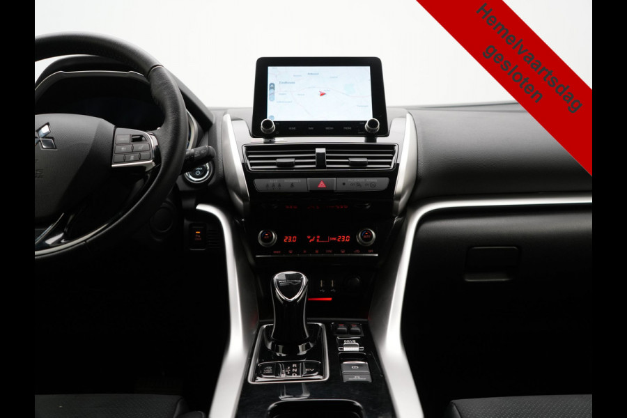 Mitsubishi Eclipse Cross 2.4 Intense+ PHEV 188pk Dealer O.H. | Trekhaak Afn. | Adaptive Cruise | 360 Camera | Alcantara Sportstoelen & Stuur Verwarmd | Navigatie Via TomTom | Keyless | Blis | Apple Carplay | DAB | Plug In Hybr