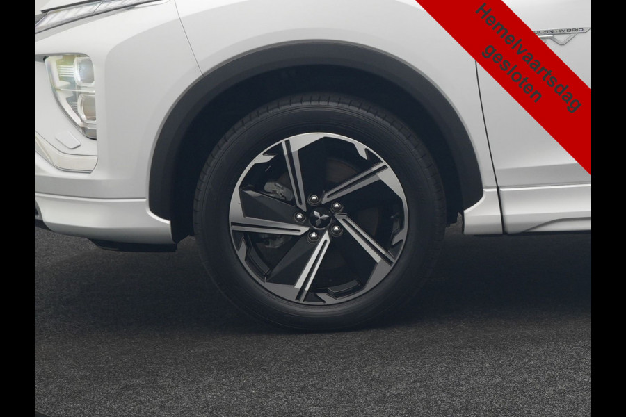 Mitsubishi Eclipse Cross 2.4 Intense+ PHEV 188pk Dealer O.H. | Trekhaak Afn. | Adaptive Cruise | 360 Camera | Alcantara Sportstoelen & Stuur Verwarmd | Navigatie Via TomTom | Keyless | Blis | Apple Carplay | DAB | Plug In Hybr