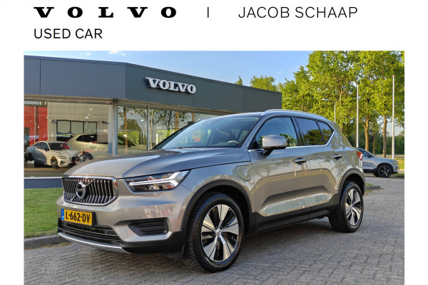 Volvo XC40 T4 211PK Recharge Inscription Expression | Trekhaak | Blis | Camera Achter | Stoel & Stuur verwarm. | 18''