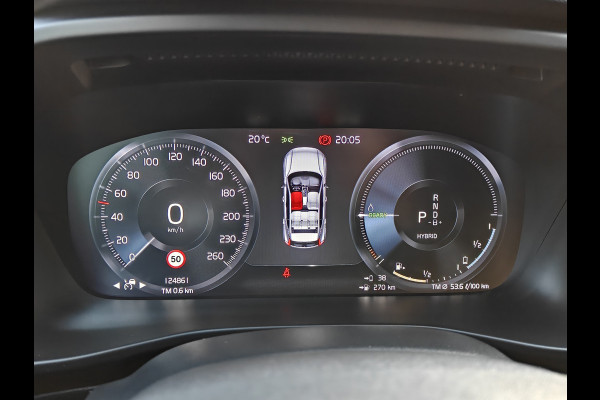 Volvo XC40 T4 211PK Recharge Inscription Expression | Trekhaak | Blis | Camera Achter | Stoel & Stuur verwarm. | 18''