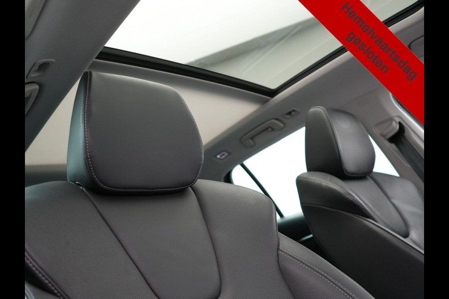 Škoda Octavia Combi 1.4 TSI Sportline Business PHEV 204pk Dealer O.H | Panodak | Adaptive Cruise | Lederen Sportstoelen Massage & Memory | Head Up | Virtual | Camera & Parkassist | 18"L.M | Keyless |  Plug In Hybrid