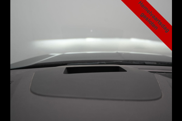 Škoda Octavia Combi 1.4 TSI Sportline Business PHEV 204pk Dealer O.H | Panodak | Adaptive Cruise | Lederen Sportstoelen Massage & Memory | Head Up | Virtual | Camera & Parkassist | 18"L.M | Keyless |  Plug In Hybrid
