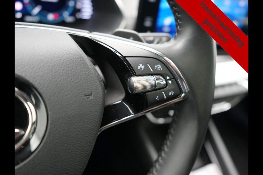 Škoda Octavia Combi 1.4 TSI Sportline Business PHEV 204pk Dealer O.H | Panodak | Adaptive Cruise | Lederen Sportstoelen Massage & Memory | Head Up | Virtual | Camera & Parkassist | 18"L.M | Keyless |  Plug In Hybrid