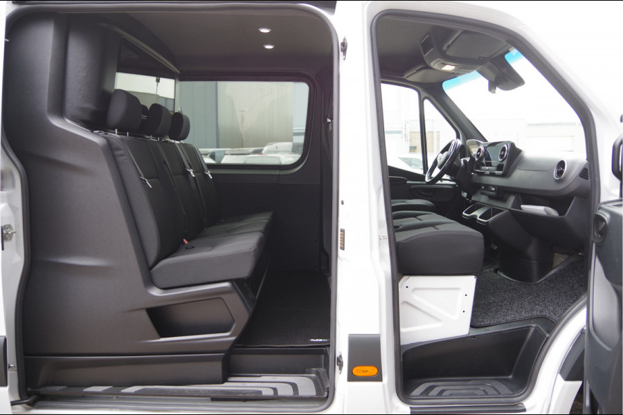 Mercedes-Benz Sprinter 319 3.0 V6 L2H1 DC-6P, 3.5T TREKHAAK, LED, ADAPT. CRUISE, MBUX 10'', CAMERA, NAVI, GEVEERDE STOEL, DUBBELE CABINE, DUBBEL CABINE