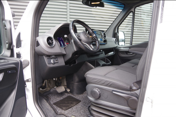 Mercedes-Benz Sprinter 319 3.0 V6 L2H1 DC-6P, 3.5T TREKHAAK, LED, ADAPT. CRUISE, MBUX 10'', CAMERA, NAVI, GEVEERDE STOEL, DUBBELE CABINE, DUBBEL CABINE