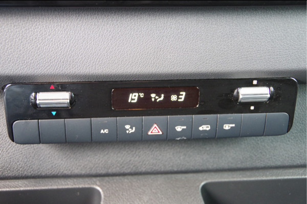Mercedes-Benz Sprinter 319 3.0 V6 L2H1 DC-6P, 3.5T TREKHAAK, LED, ADAPT. CRUISE, MBUX 10'', CAMERA, NAVI, GEVEERDE STOEL, DUBBELE CABINE, DUBBEL CABINE