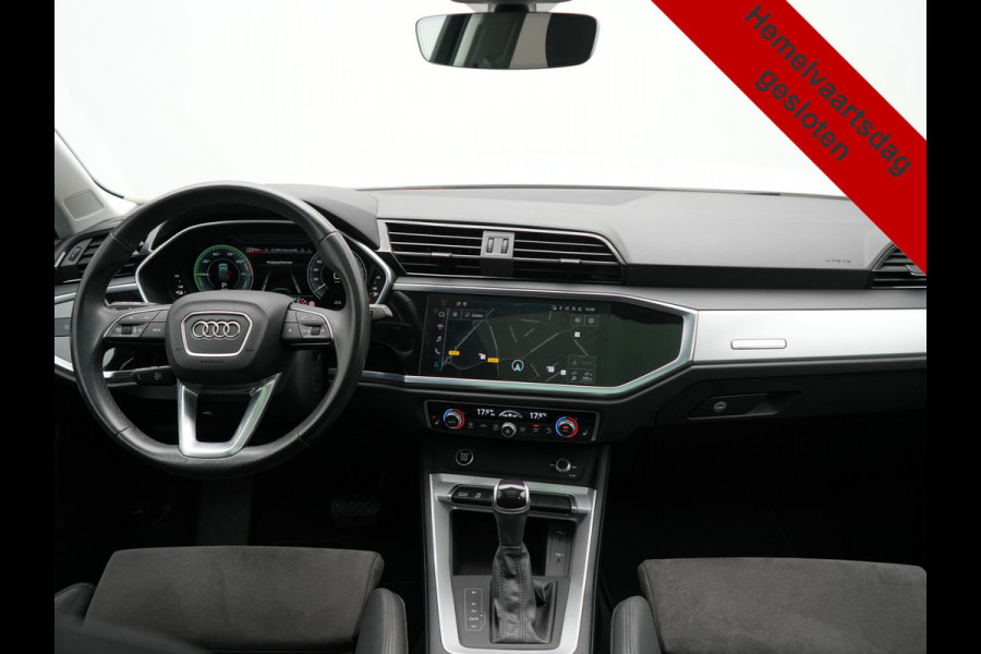 Audi Q3 45 TFSI e PHEV 245pk Dealer O.H. | Trekhaak Af Fabriek | Panodak | Camera | Alcantara Sportstoelen Verwarmd | Apple Carplay | Keyless | Blis | LED Koplampen | Virtual | Navigatie | DAB | Plug In Hybrid |
