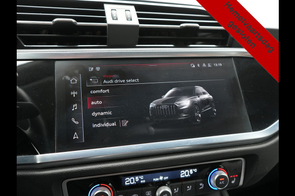 Audi Q3 45 TFSI e PHEV 245pk Dealer O.H. | Trekhaak Af Fabriek | Panodak | Camera | Alcantara Sportstoelen Verwarmd | Apple Carplay | Keyless | Blis | LED Koplampen | Virtual | Navigatie | DAB | Plug In Hybrid |