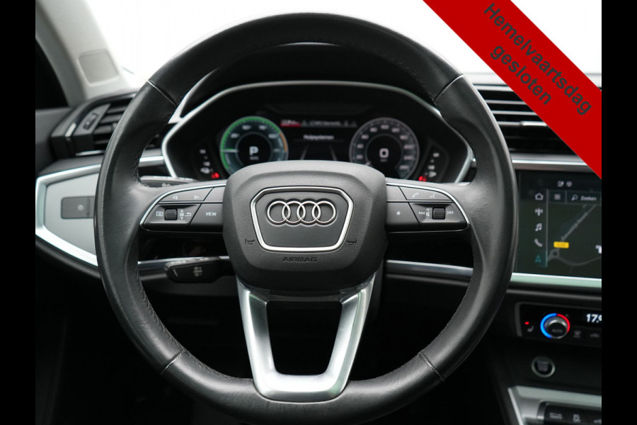 Audi Q3 45 TFSI e PHEV 245pk Dealer O.H. | Trekhaak Af Fabriek | Panodak | Camera | Alcantara Sportstoelen Verwarmd | Apple Carplay | Keyless | Blis | LED Koplampen | Virtual | Navigatie | DAB | Plug In Hybrid |